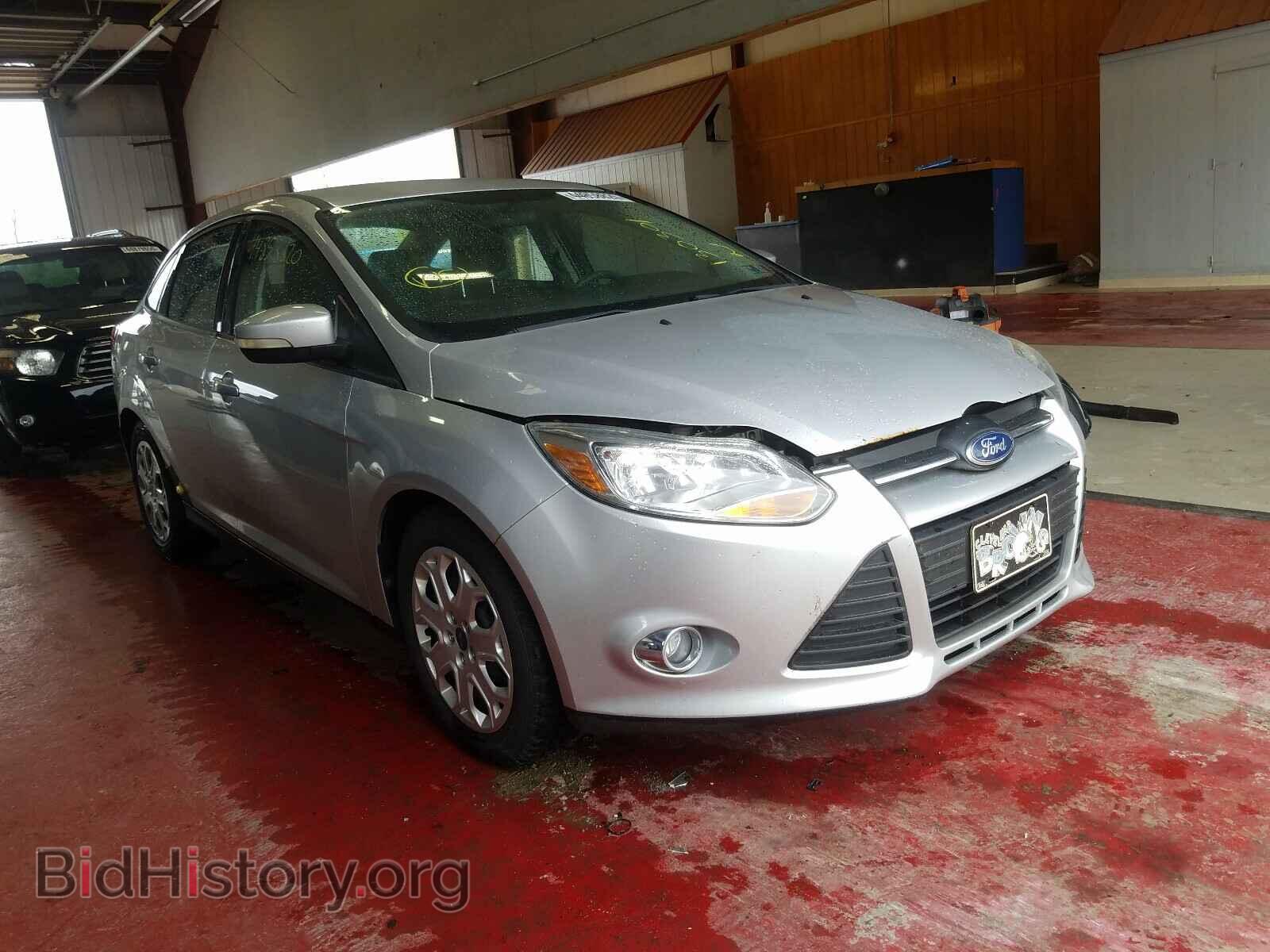 Photo 1FAHP3F29CL204569 - FORD FOCUS 2012