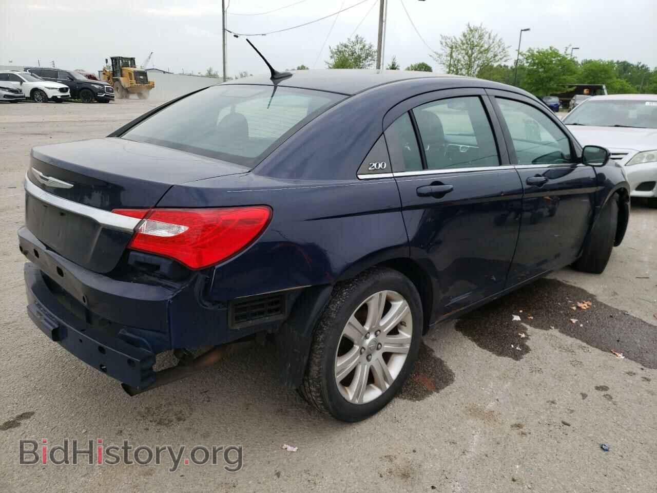 2013 CHRYSLER 200 - VIN: 1C3CCBAB6DN670956 - Фото 4