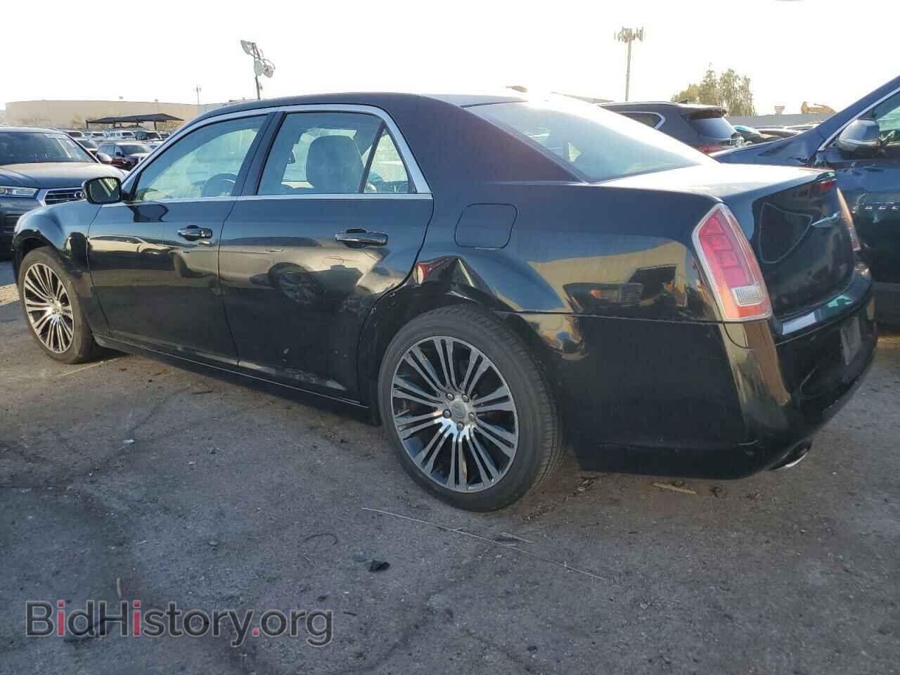 2013 CHRYSLER 300 - VIN: 2C3CCABG9DH514973 - Фото 2