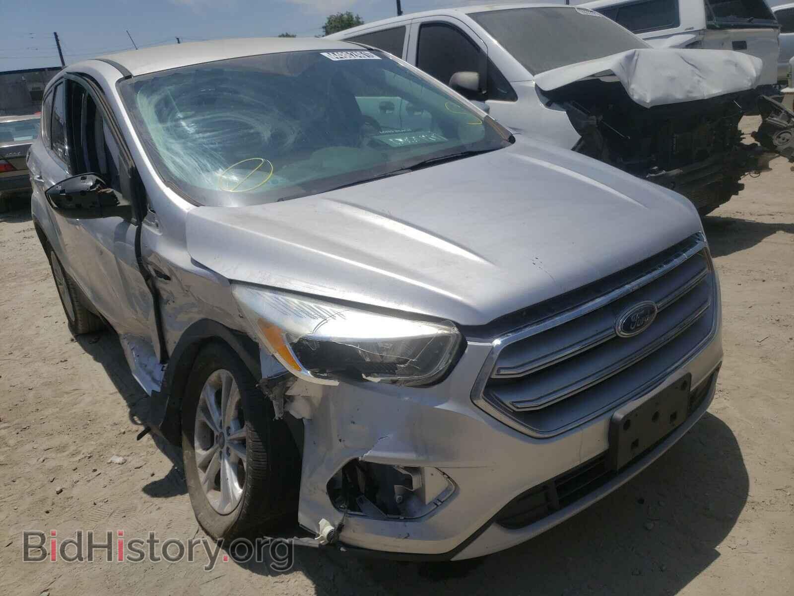 Фотография 1FMCU0GD5HUC97759 - FORD ESCAPE 2017