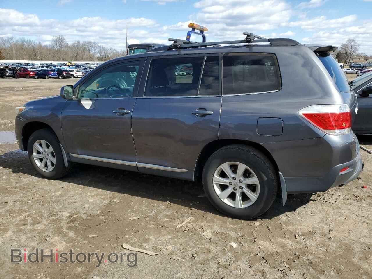 2013 TOYOTA HIGHLANDER - VIN: 5TDBK3EH8DS217981 - Фото 2