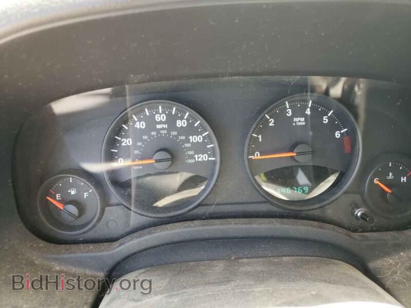 2012 Jeep COMPASS (VIN 1C4NJDBB2CD556042) — photo 8 of 10
