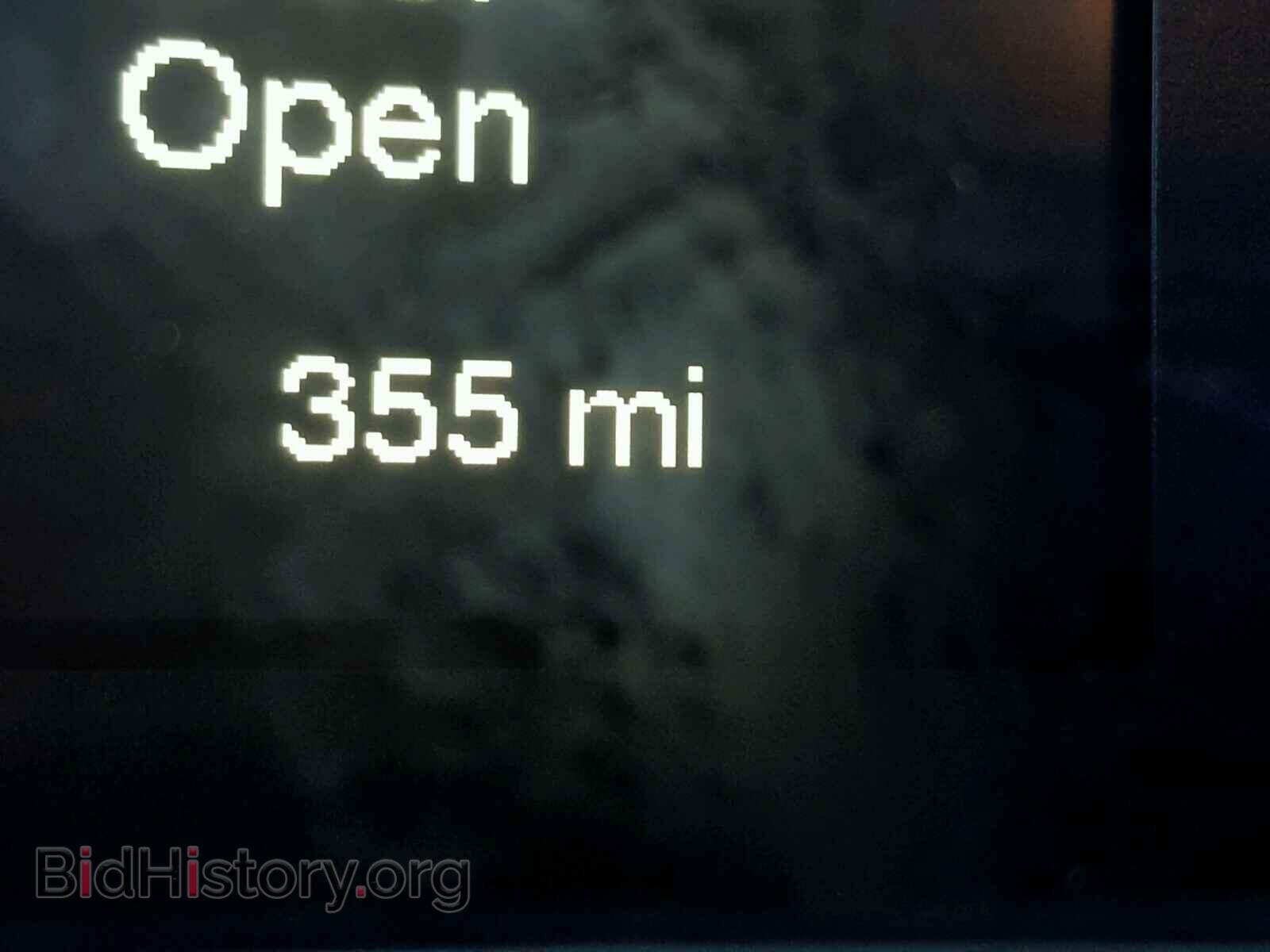 2017 CHRYSLER 200 - VIN: 1C3CCCFB7HN500724 - Фото 8