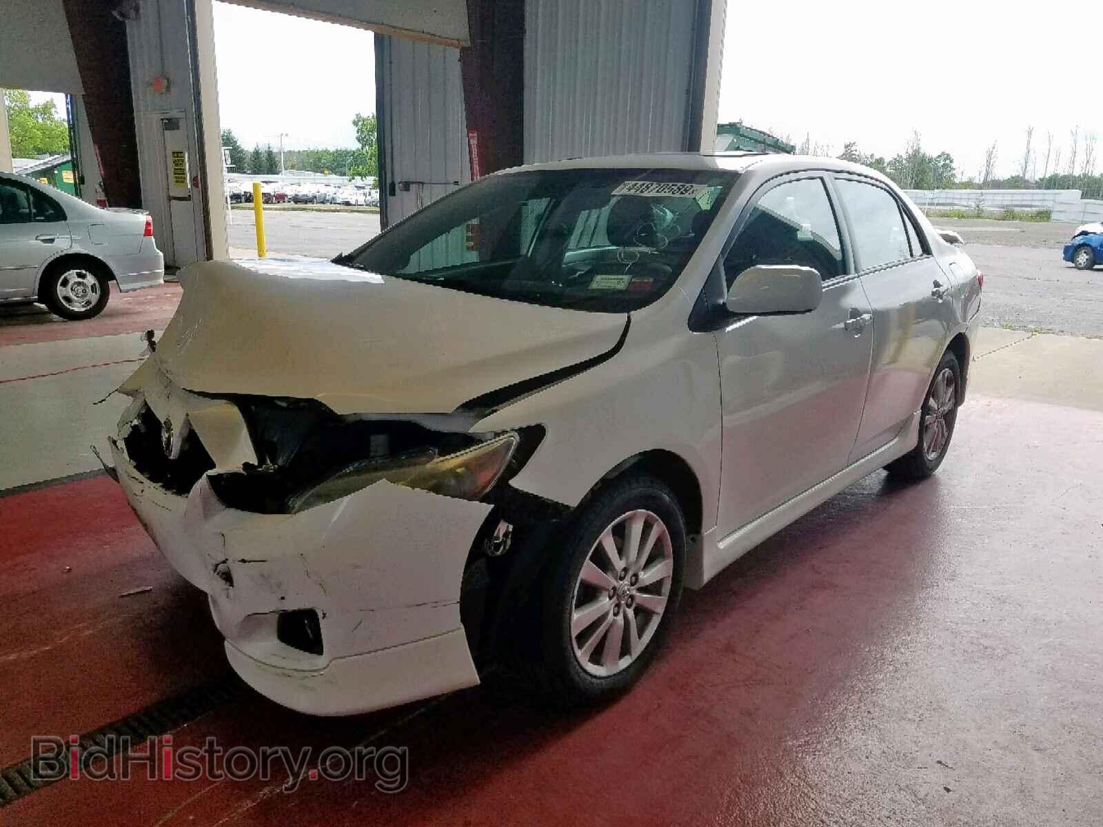 2010 TOYOTA COROLLA BA - VIN: 2T1BU4EE8AC340948 - Фото 2