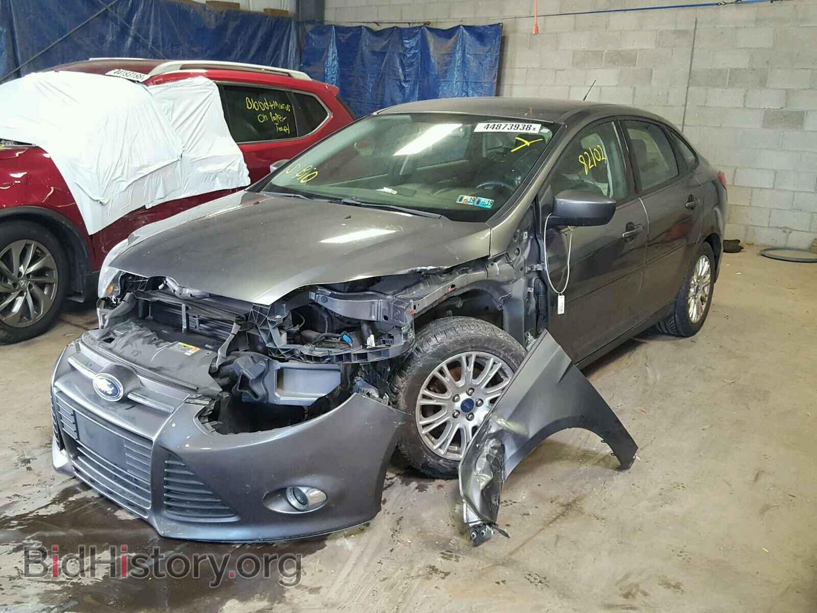 2012 Ford FOCUS (VIN 1FAHP3F2XCL142003) — photo 2 of 10