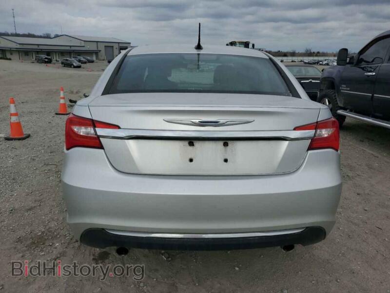 2011 Chrysler 200 (VIN 1C3BC2FG5BN619512) — photo 6 of 12