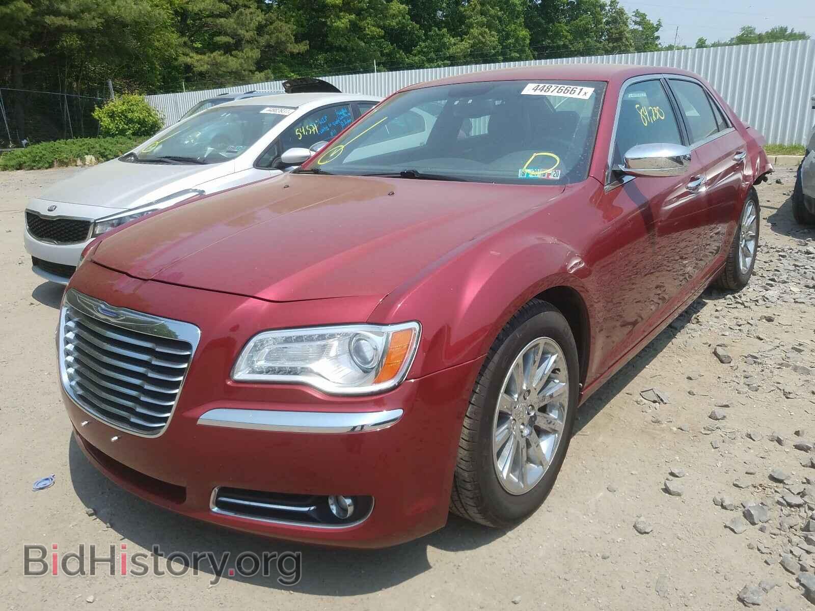 2013 CHRYSLER 300 - VIN: 2C3CCAET3DH650427 - Фото 2