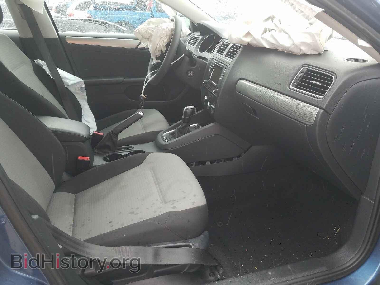 2017 VOLKSWAGEN JETTA - VIN: 3VW2B7AJ0HM203348 - Фото 5
