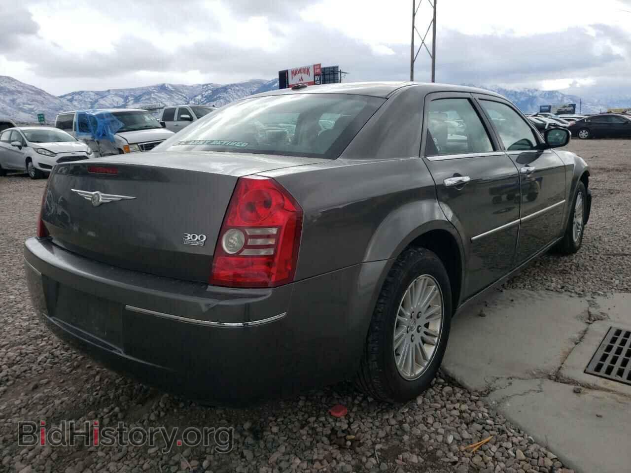 2010 CHRYSLER 300 - VIN: 2C3CA5CV4AH167784 - Фото 4