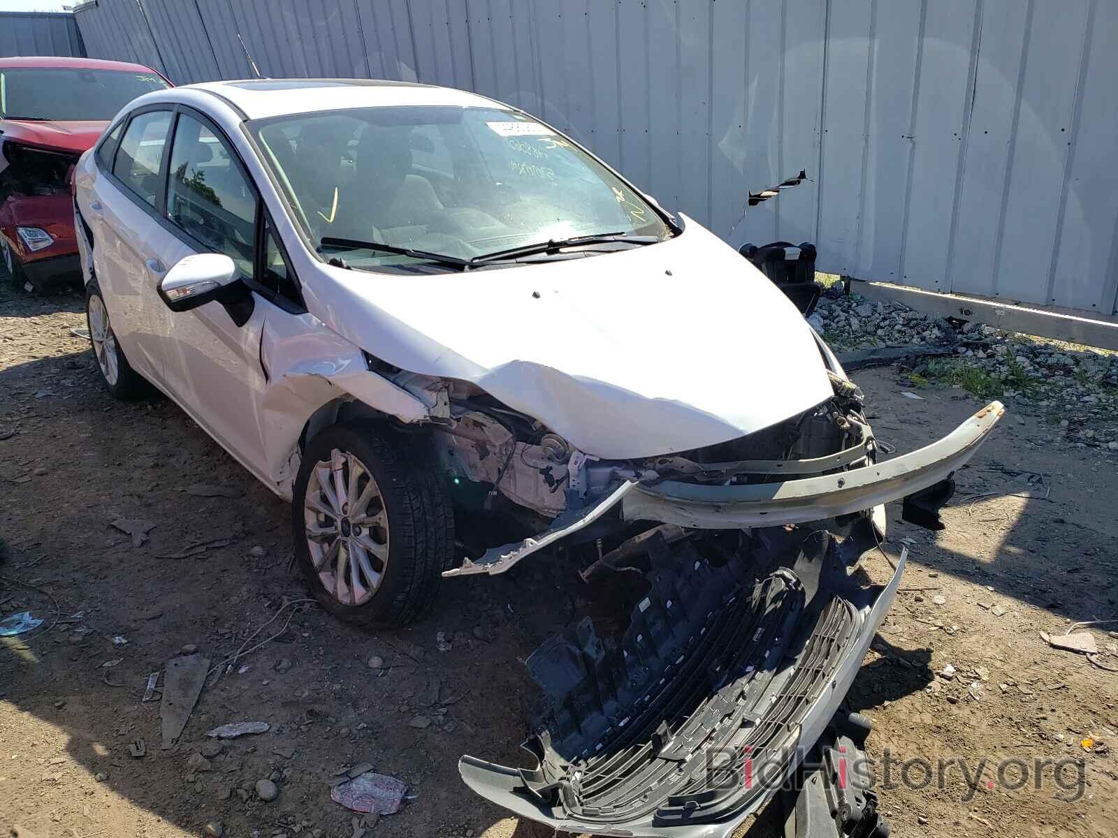 Photo 3FADP4BJ8EM110881 - FORD FIESTA 2014