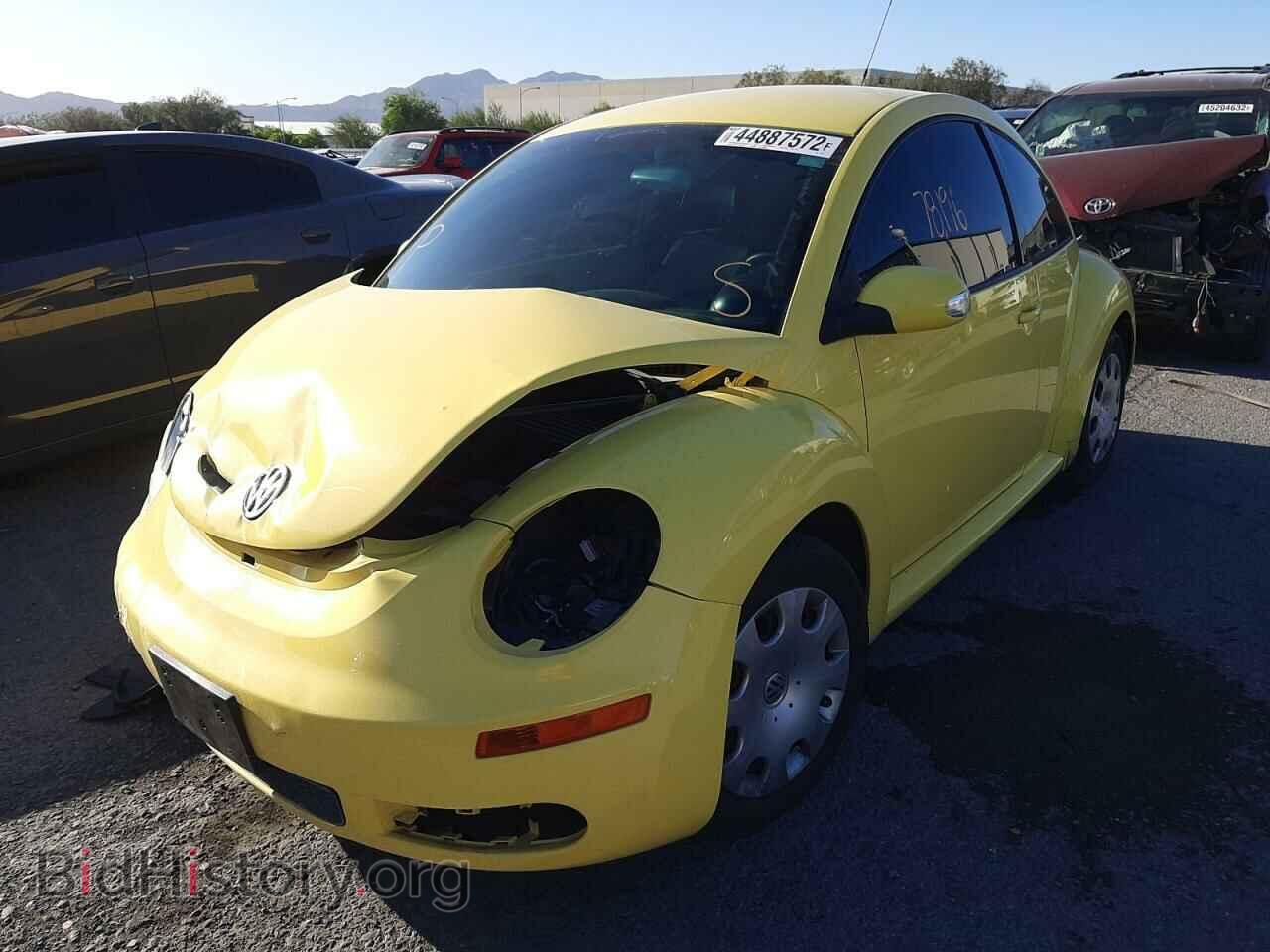 2010 VOLKSWAGEN BEETLE - VIN: 3VWPG3AG3AM000206 - Фото 2