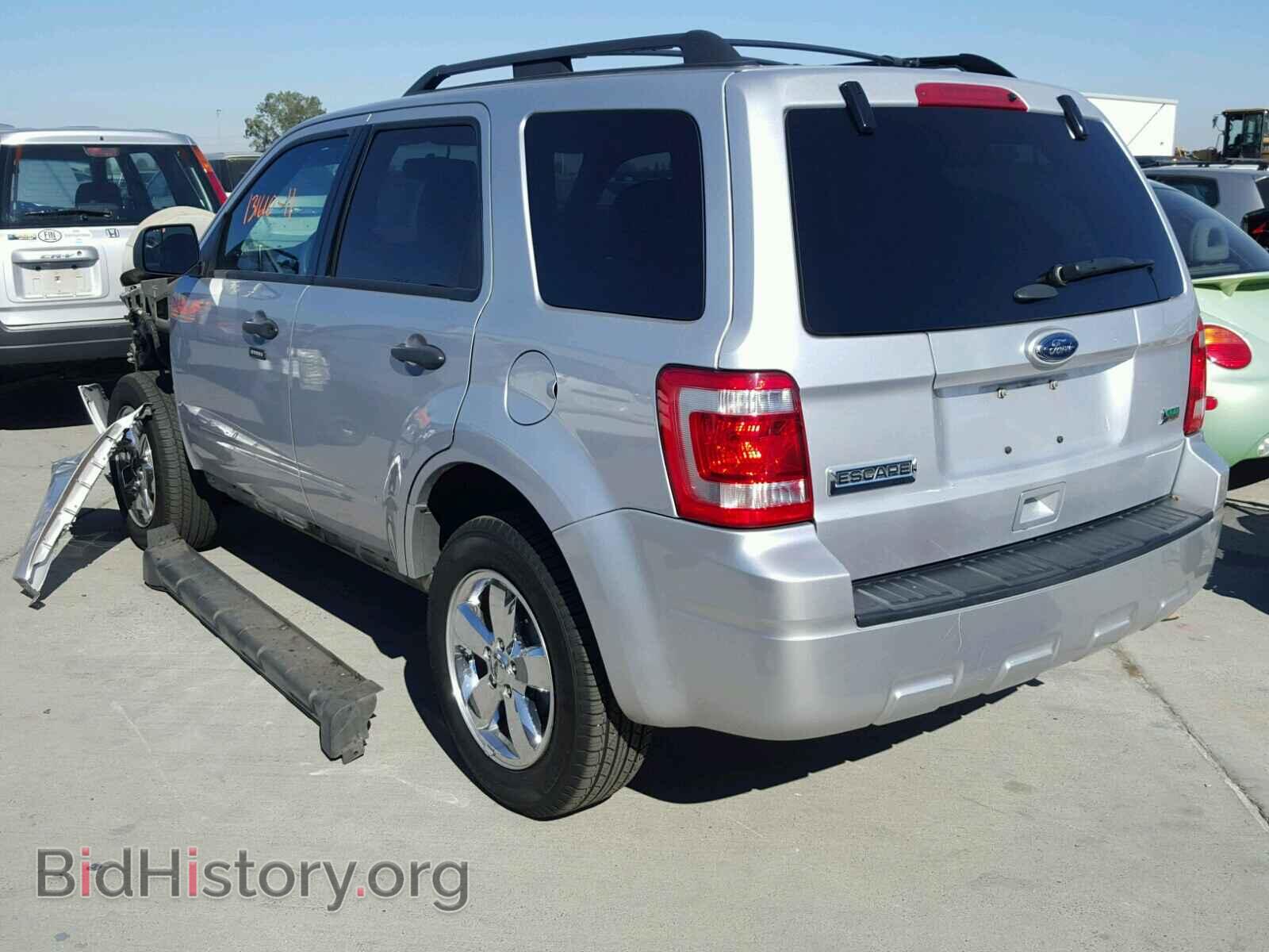 2011 FORD ESCAPE - VIN: 1FMCU0DG9BKC11077 - Фото 3