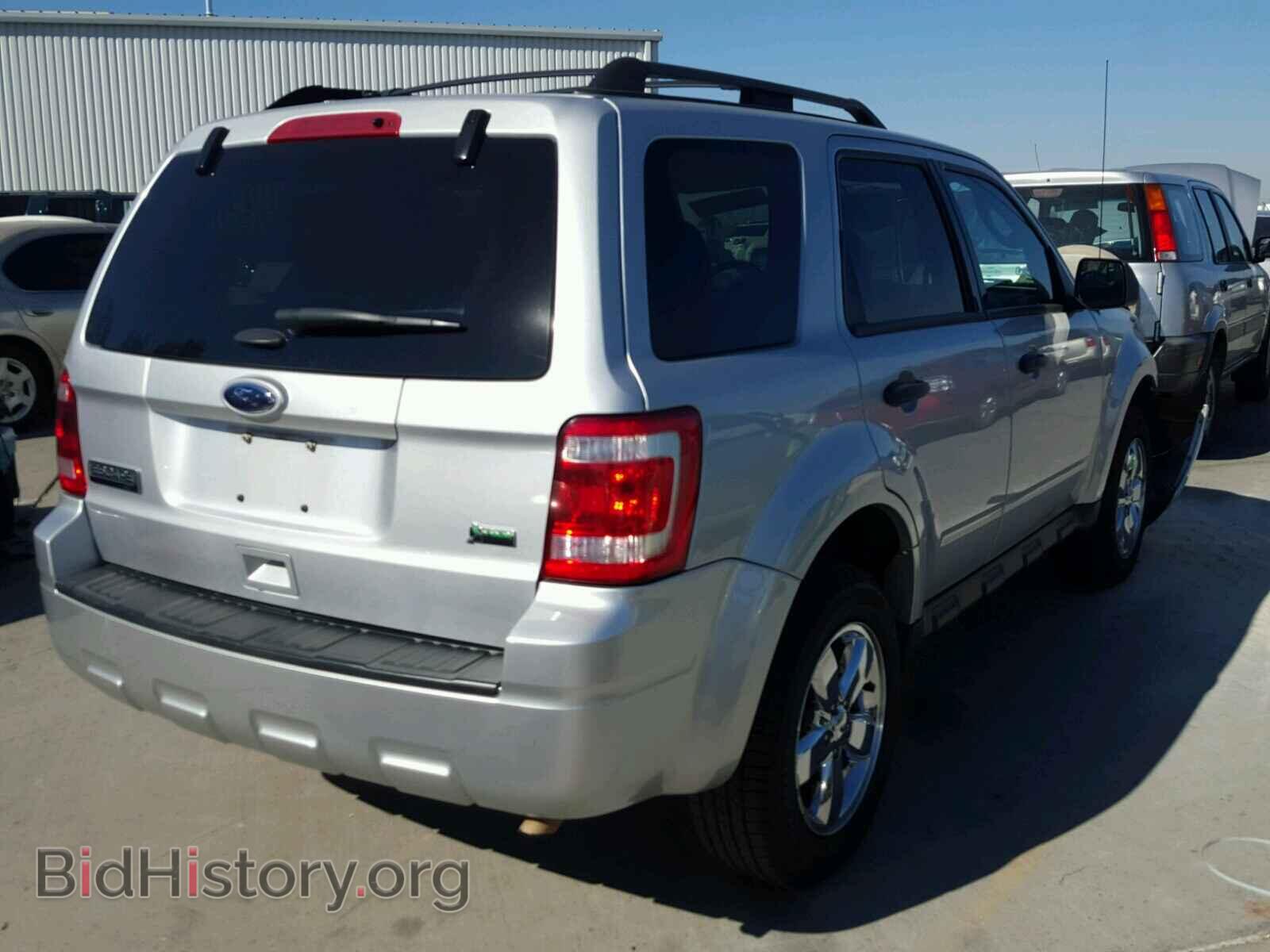 2011 FORD ESCAPE - VIN: 1FMCU0DG9BKC11077 - Фото 4
