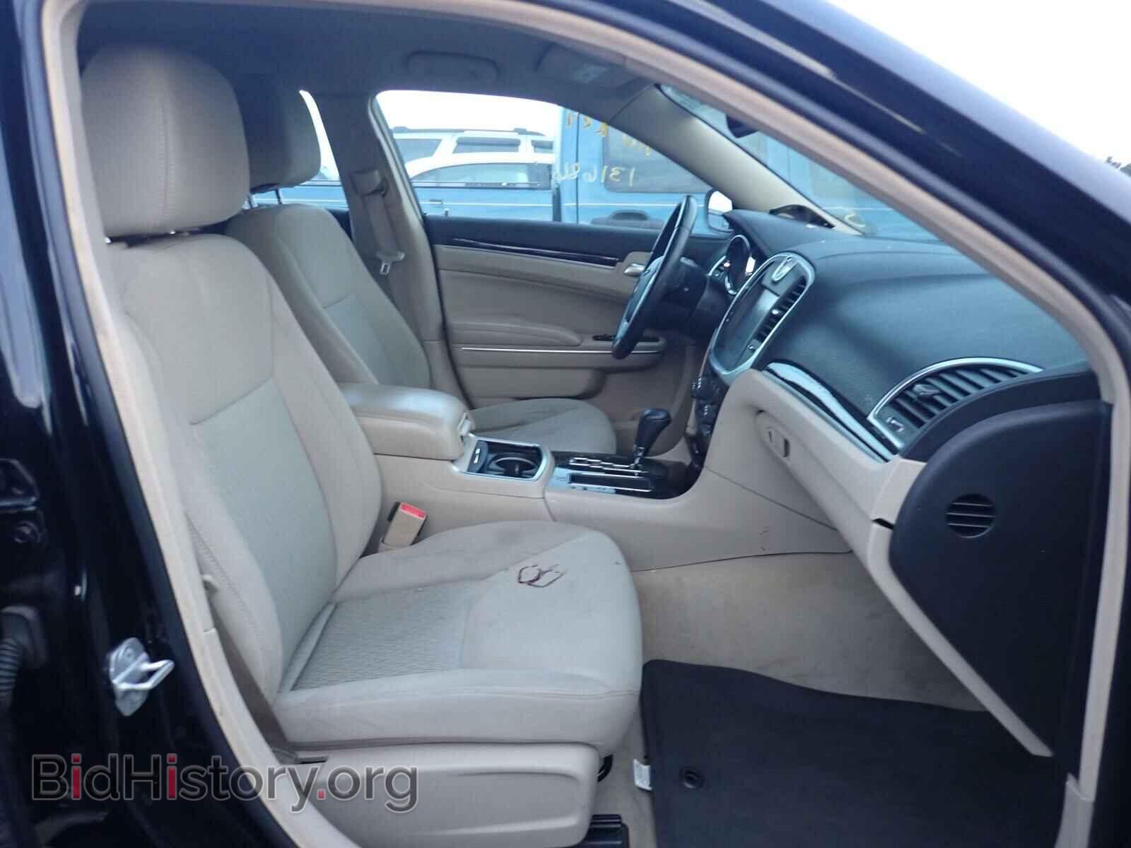 2012 CHRYSLER 300 - VIN: 2C3CCAAG4CH209526 - Фото 5