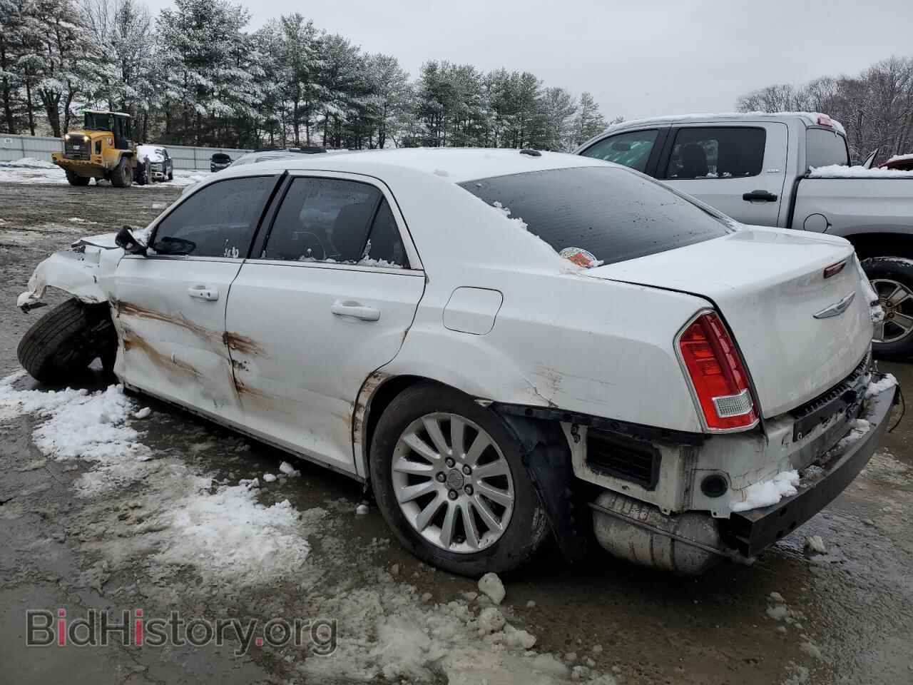 2013 CHRYSLER 300 - VIN: 2C3CCAAG5DH707610 - Photo 2