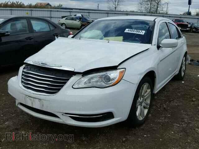 2011 CHRYSLER 200 - VIN: 1C3BC1FB3BN619085 - Фото 2