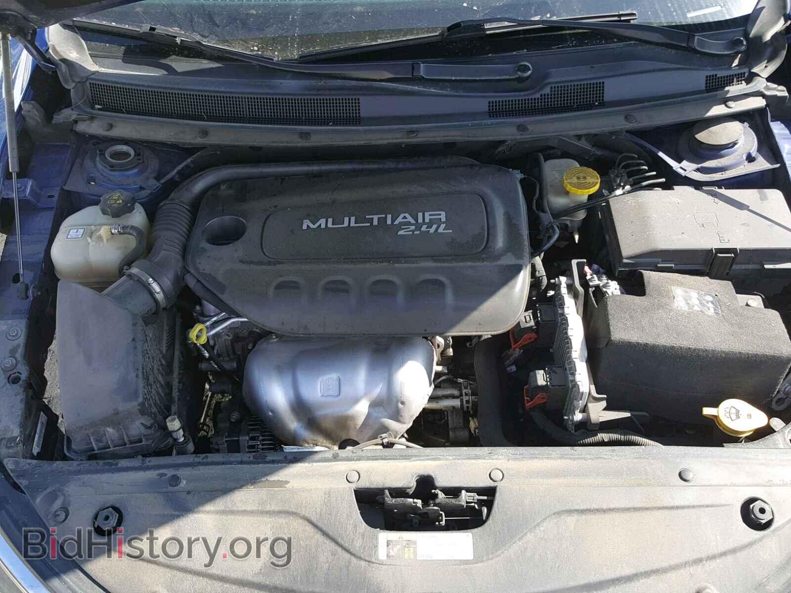 2016 CHRYSLER 200 - VIN: 1C3CCCAB7GN111006 - Фото 7