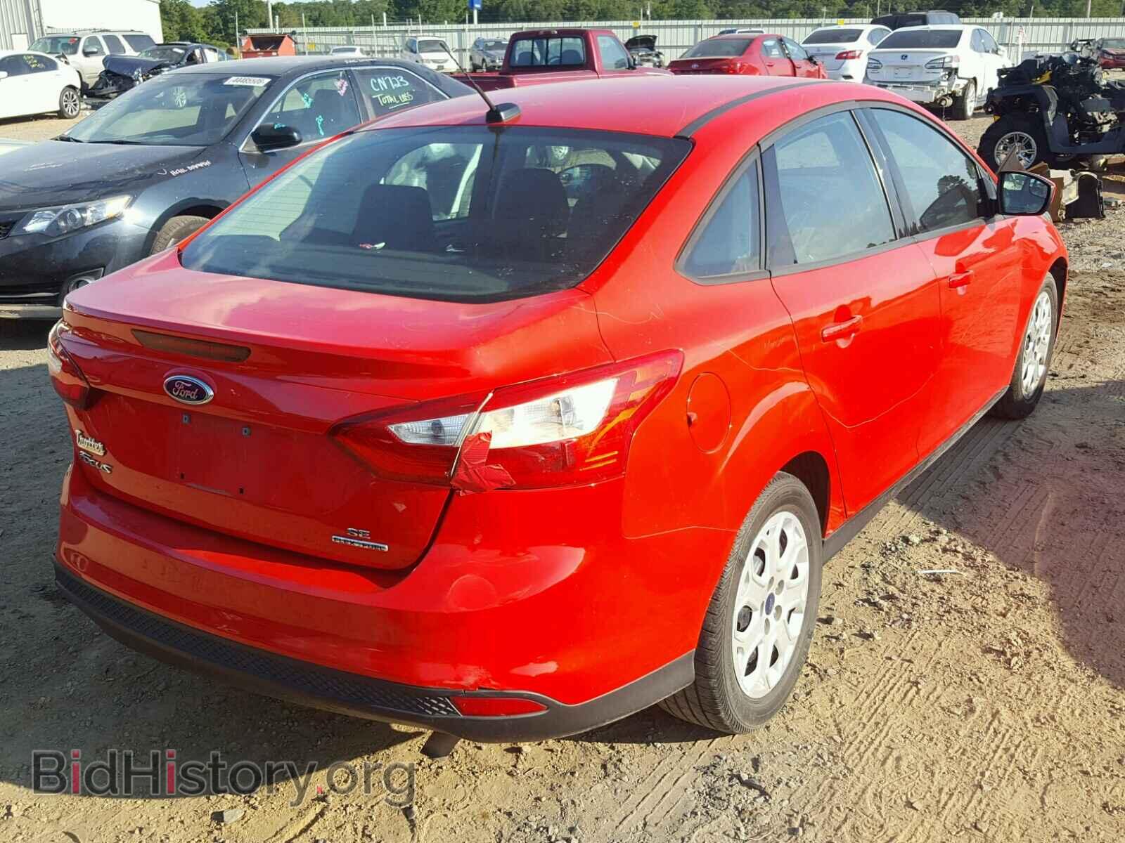 2012 Ford FOCUS (VIN 1FAHP3F24CL444371) — photo 4 of 10