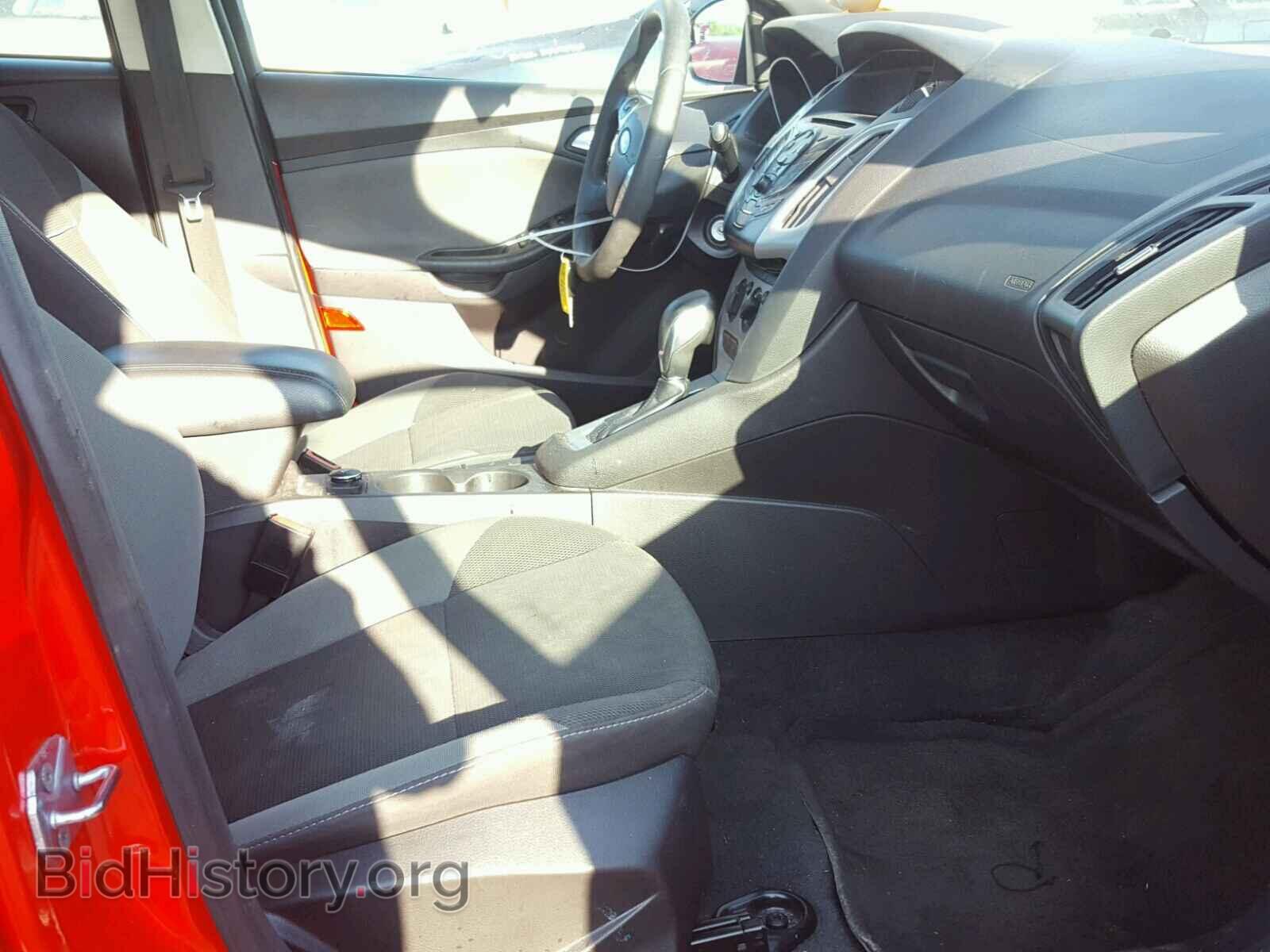 2012 Ford FOCUS (VIN 1FAHP3F24CL444371) — photo 5 of 10