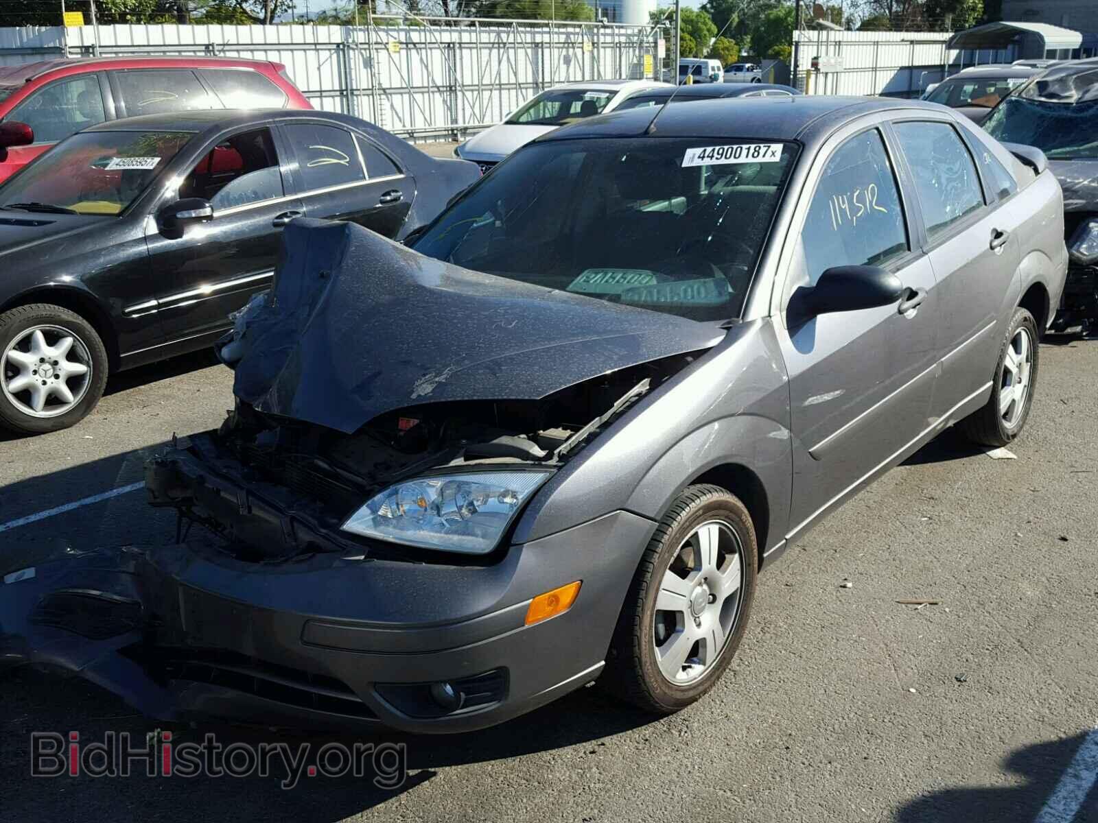 2007 FORD FOCUS - VIN: 1FAFP34N77W157776 - Photo 2