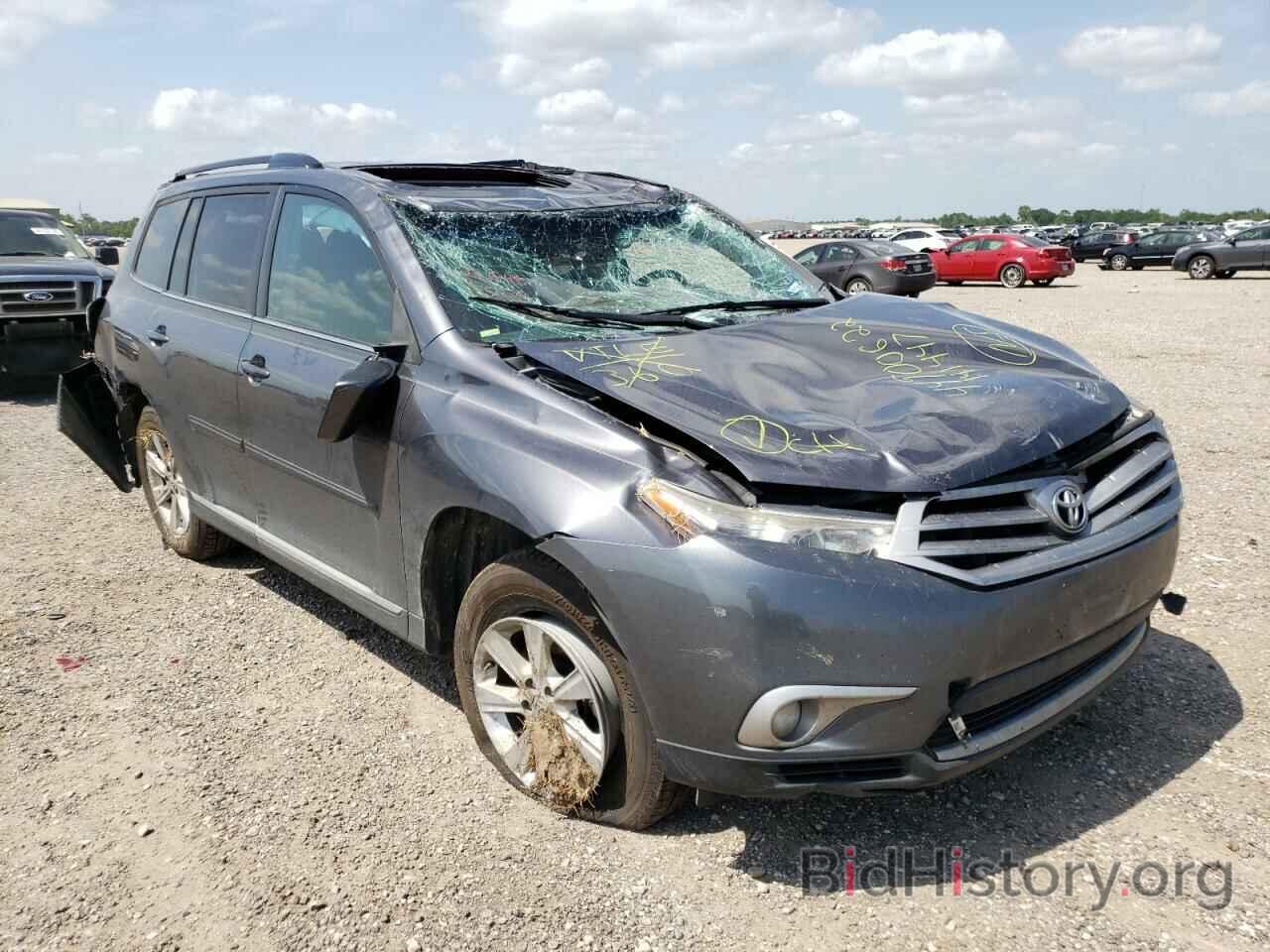 Photo 5TDZK3EH4DS141447 - TOYOTA HIGHLANDER 2013