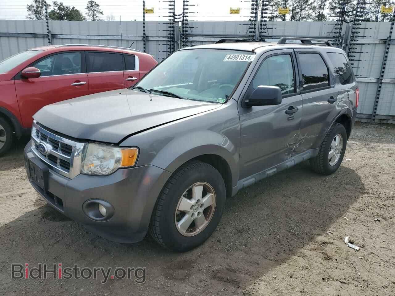 Photo 1FMCU0D72BKB70789 - FORD ESCAPE 2011