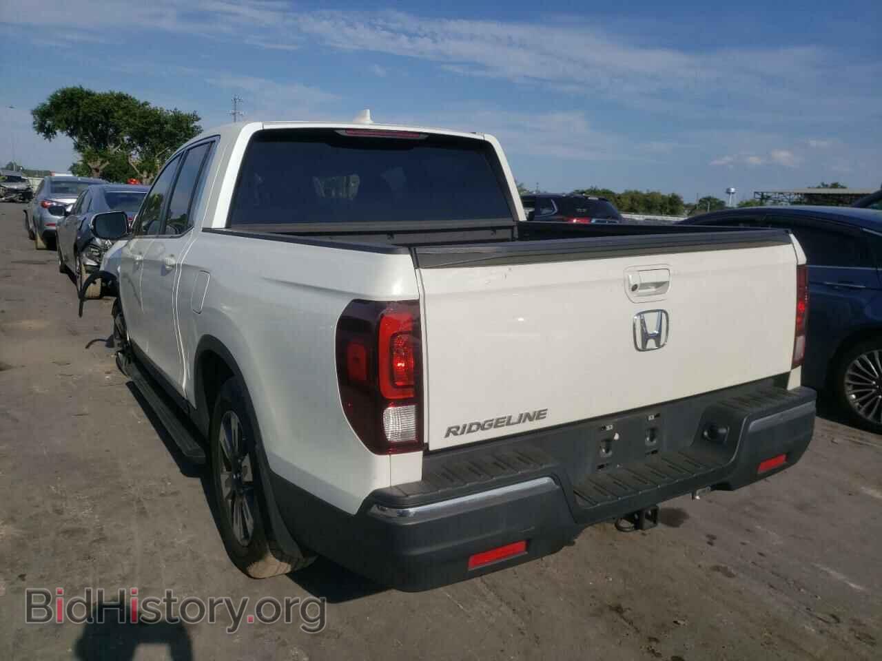 2017 HONDA RIDGELINE - VIN: 5FPYK2F63HB010885 - Фото 3