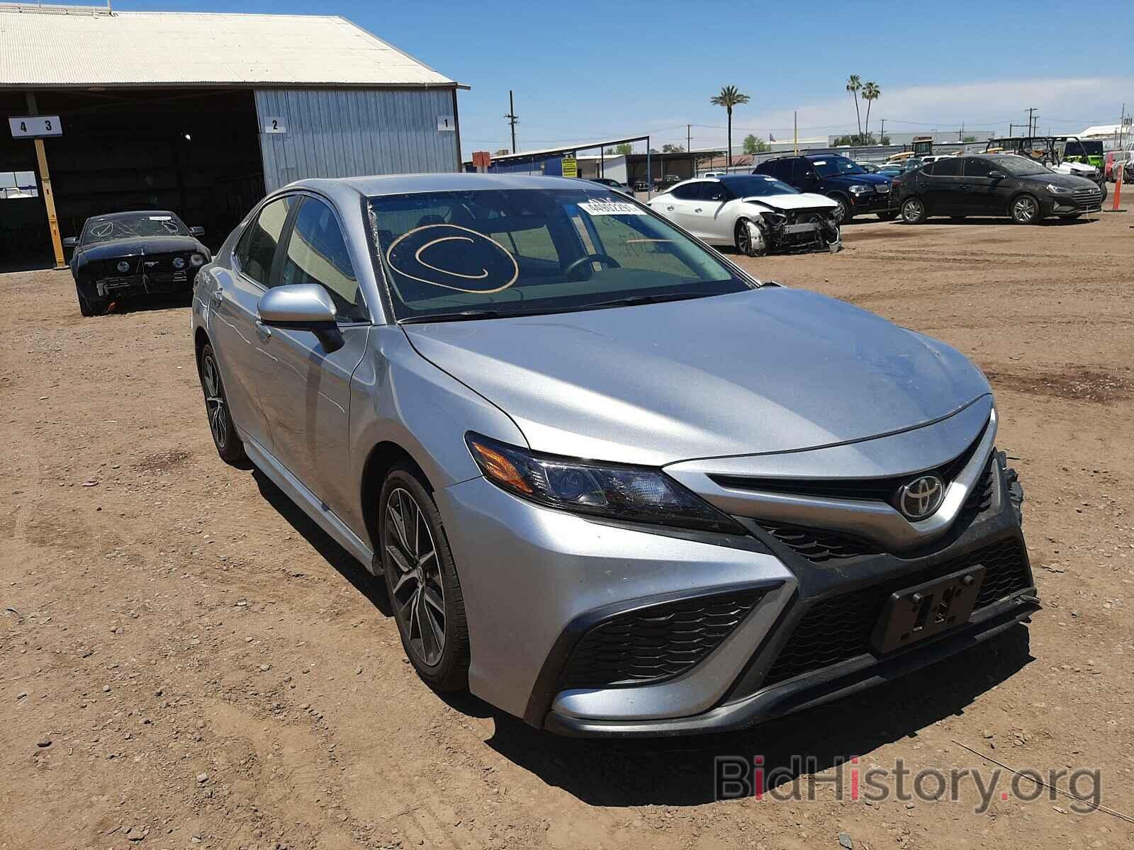 Photo 4T1G11AK3MU520477 - TOYOTA CAMRY 2021