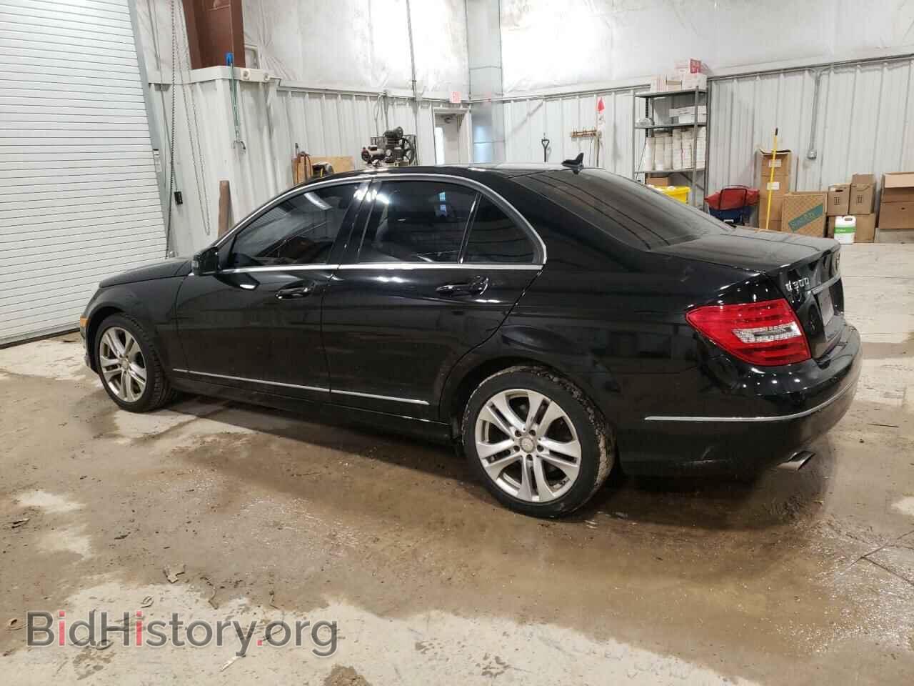 2012 MERCEDES-BENZ C-CLASS - VIN: WDDGF8BB8CA631190 - Фото 2