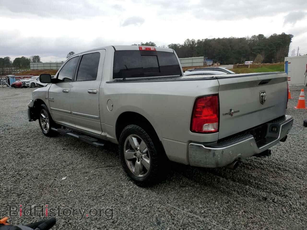 2017 RAM 1500 - VIN: 3C6RR6LT1HG563496 - Фото 2