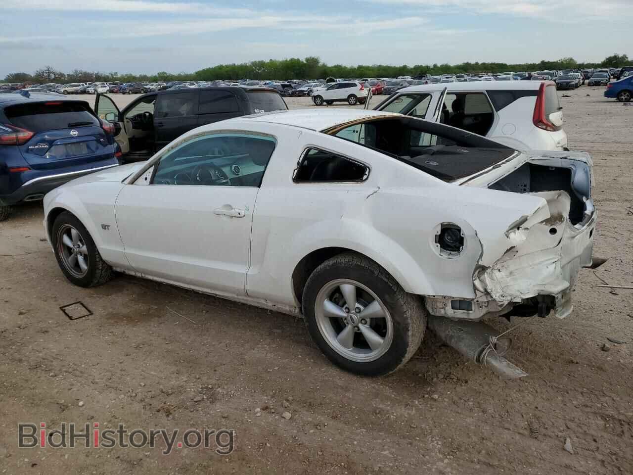 2007 FORD MUSTANG - VIN: 1ZVFT82H475204846 - Фото 2