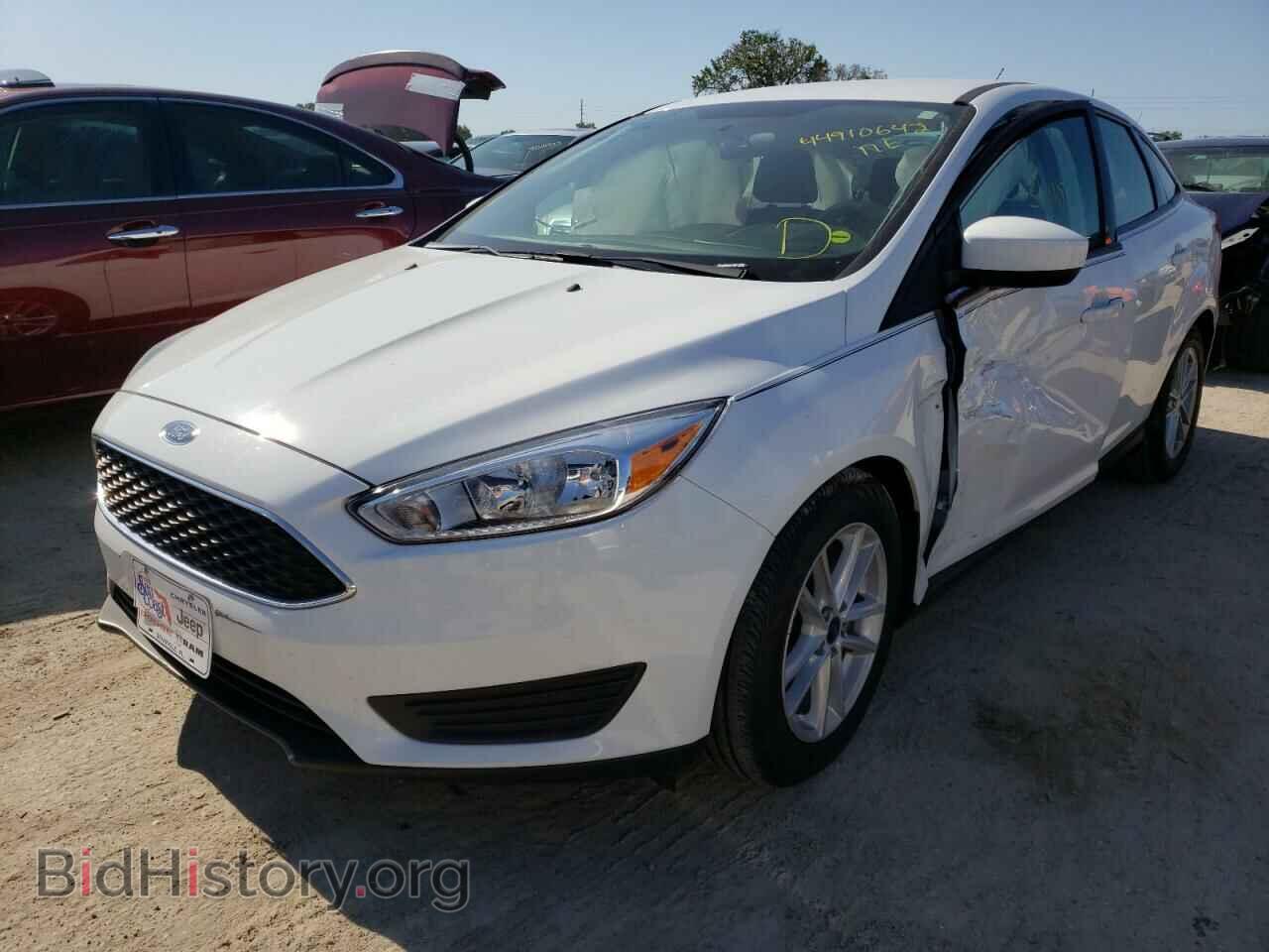 2018 FORD FOCUS - VIN: 1FADP3F21JL263952 - Фото 2