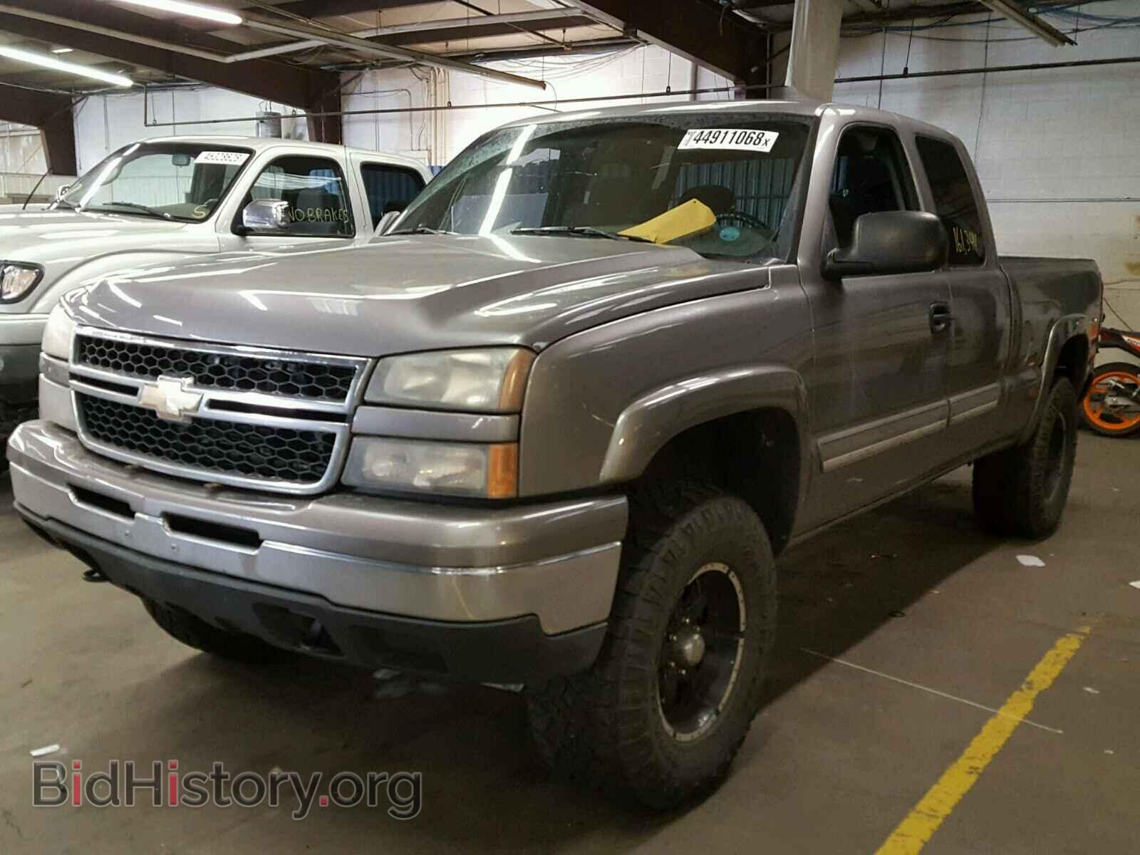 2007 CHEVROLET SILVERADO - VIN: 2GCEK19Z971122717 - Фото 2