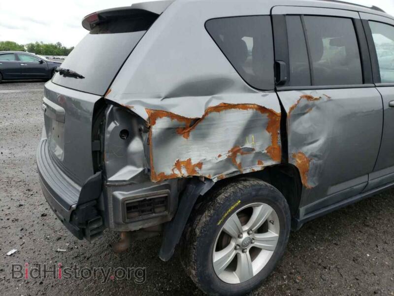 2011 Jeep COMPASS (VIN 1J4NT1FA8BD289542) — photo 9 of 10