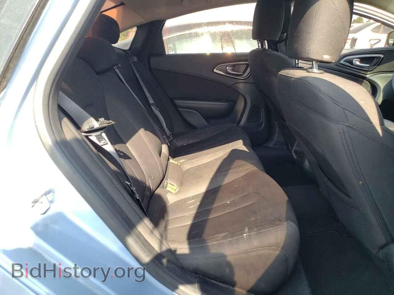 2015 CHRYSLER 200 - VIN: 1C3CCCAB5FN666048 - Photo 6