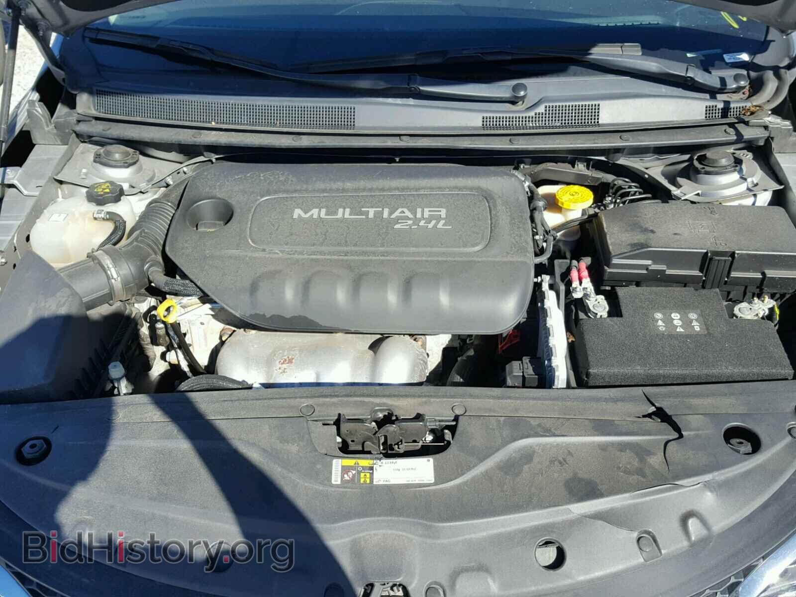2015 CHRYSLER 200 - VIN: 1C3CCCAB1FN633256 - Photo 6
