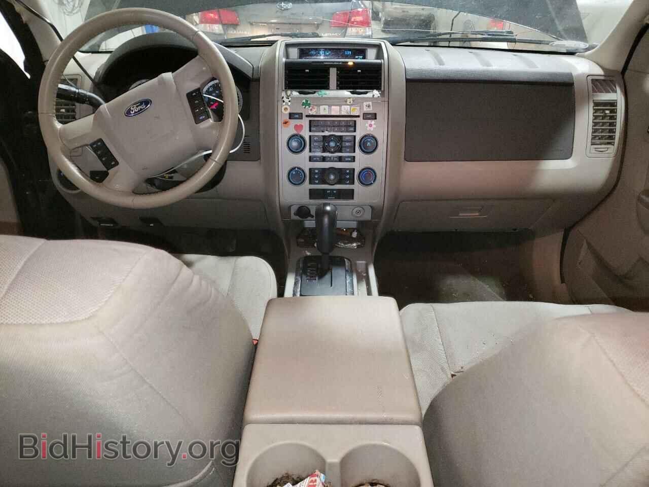2011 FORD ESCAPE - VIN: 1FMCU9D71BKB85773 - Photo 8