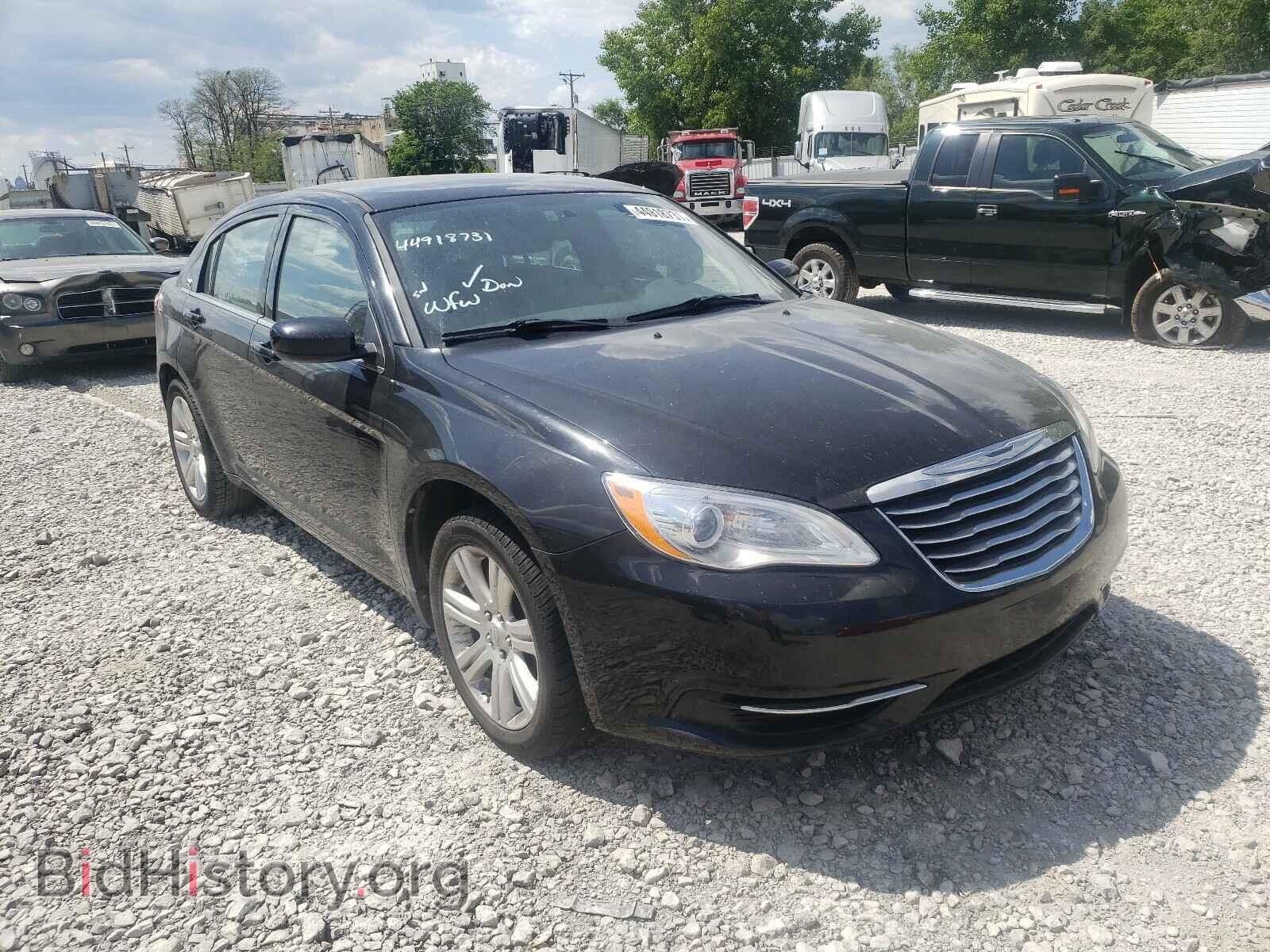 Фотография 1C3CCBAB4DN766018 - CHRYSLER 200 2013