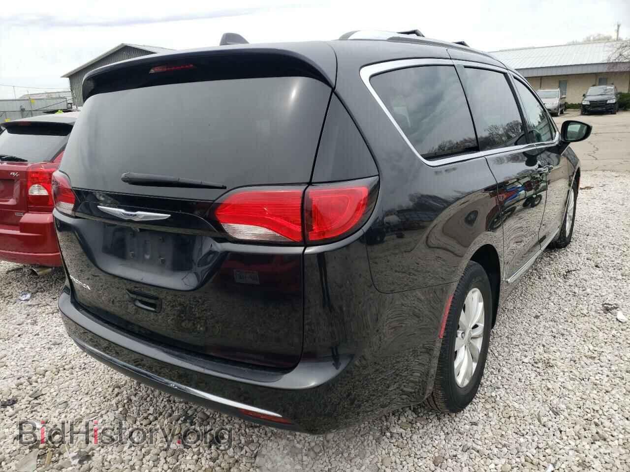 2019 CHRYSLER PACIFICA - VIN: 2C4RC1BGXKR673188 - Фото 4