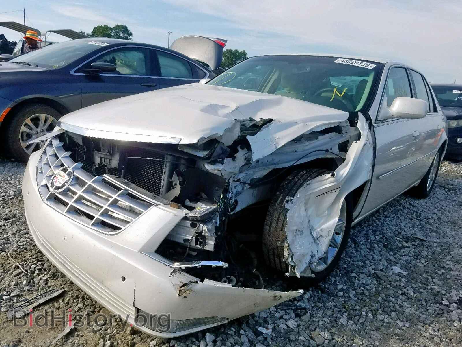 2010 CADILLAC DTS - VIN: 1G6KD5EY5AU127753 - Фото 2