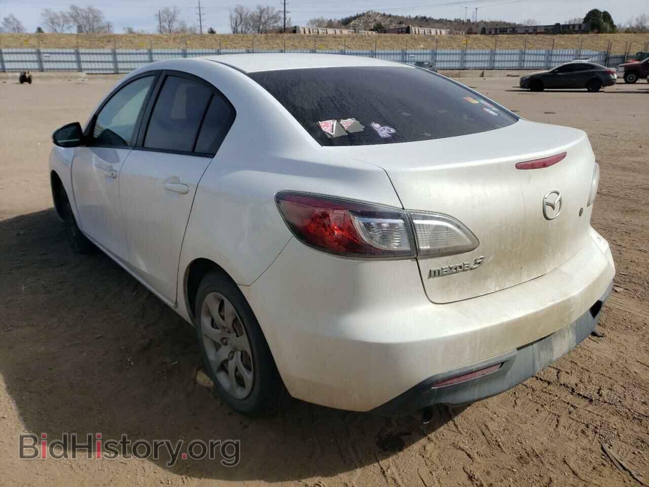 2011 MAZDA 3 - VIN: JM1BL1UG9B1424156 - Фото 2