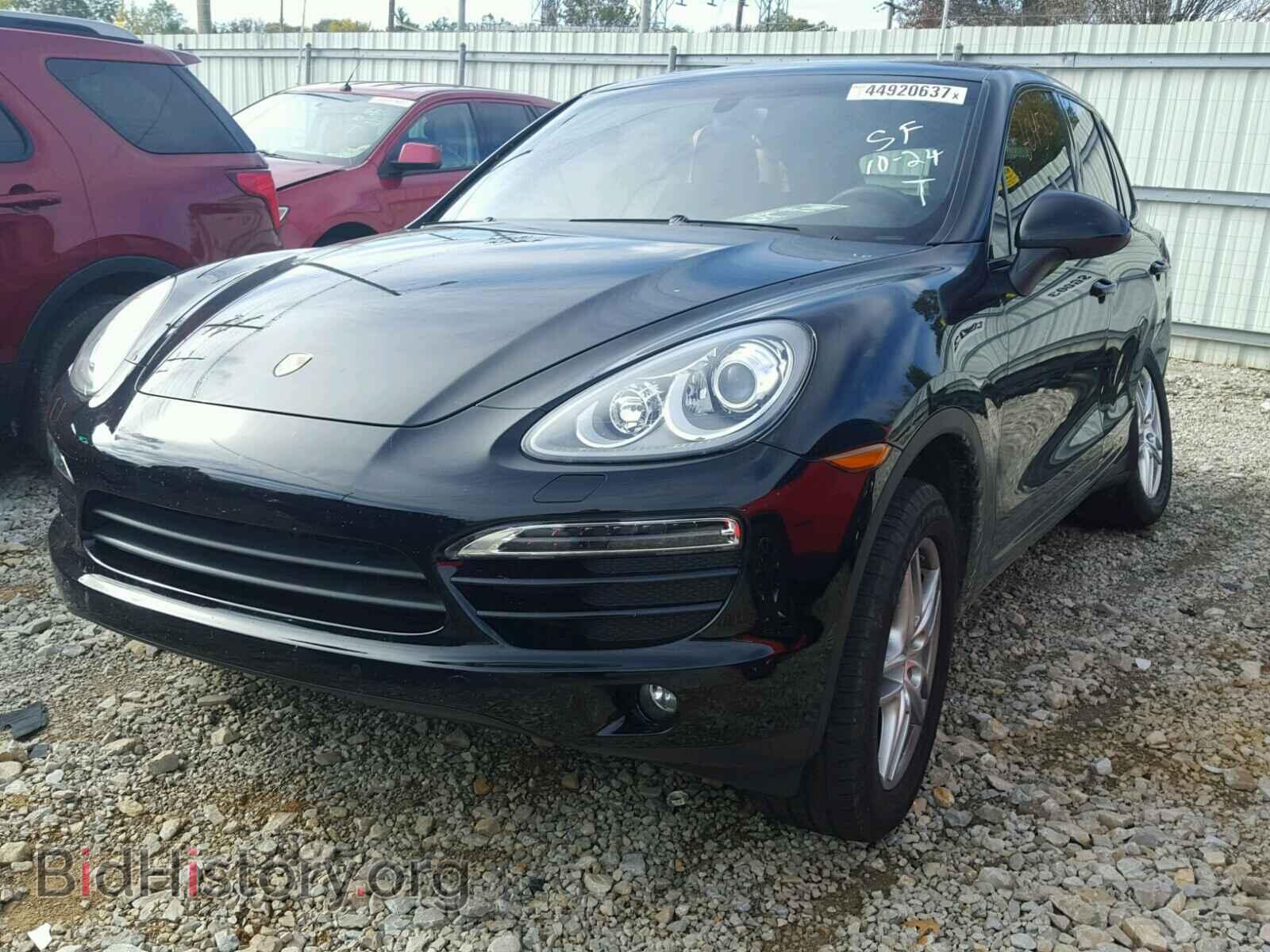 2013 PORSCHE CAYENNE - VIN: WP1AA2A28DLA08220 - Фото 2