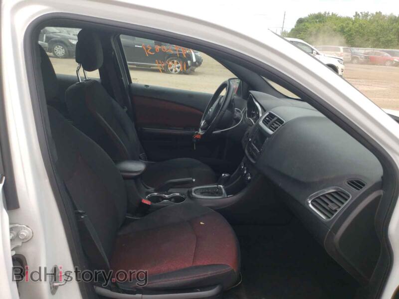 2011 Dodge AVENGER (VIN 1B3BD1FG1BN587484) — фото 5 из 10
