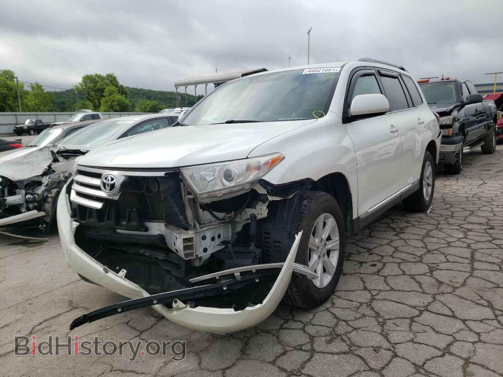 2012 TOYOTA HIGHLANDER - VIN: 5TDBK3EH8CS133447 - Фото 2