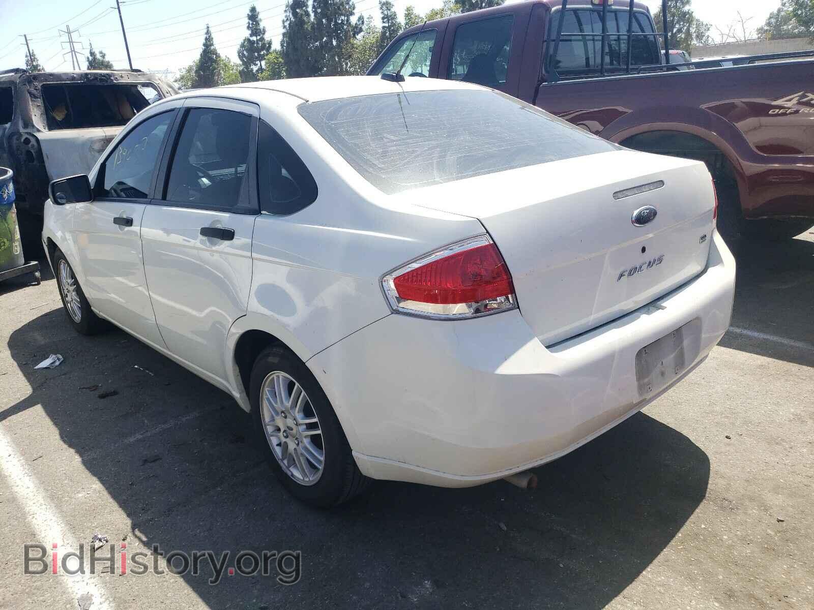2009 FORD FOCUS - VIN: 1FAHP35N09W153868 - Фото 3