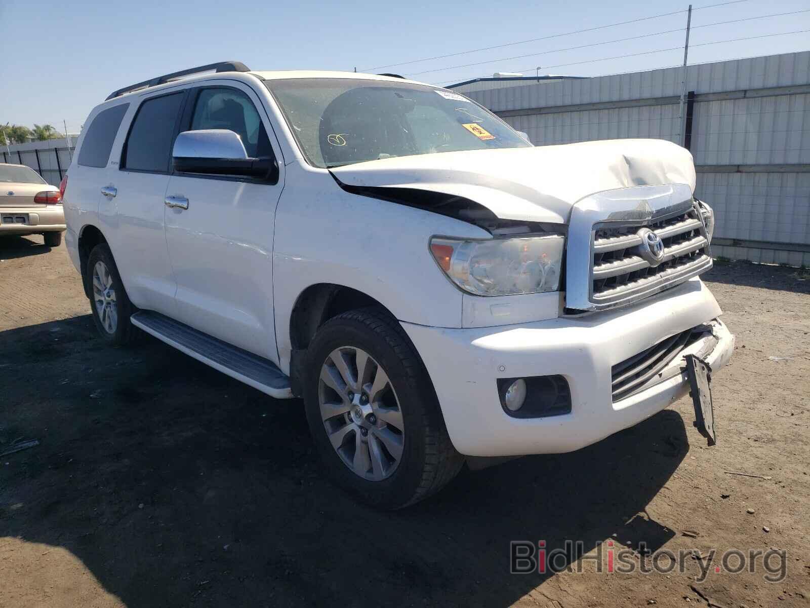 Photo 5TDKY5G18DS045557 - TOYOTA SEQUOIA 2013