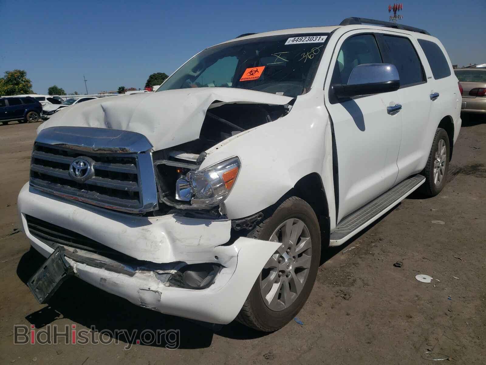 2013 TOYOTA SEQUOIA - VIN: 5TDKY5G18DS045557 - Фото 2