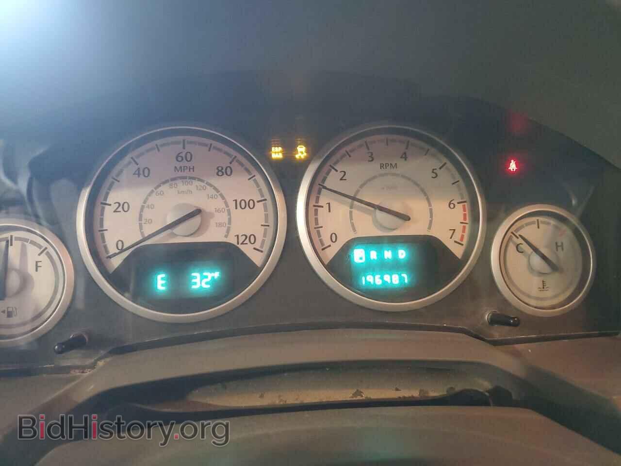 2008 CHRYSLER MINIVAN - VIN: 2A8HR44H18R687306 - Фото 9