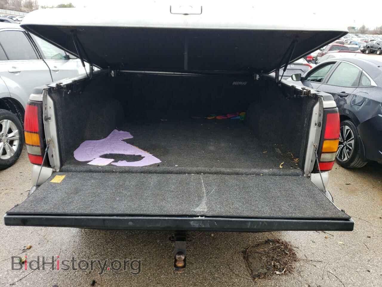 2006 GMC SIERRA - VIN: 2GTEC13V761335554 - Фото 6