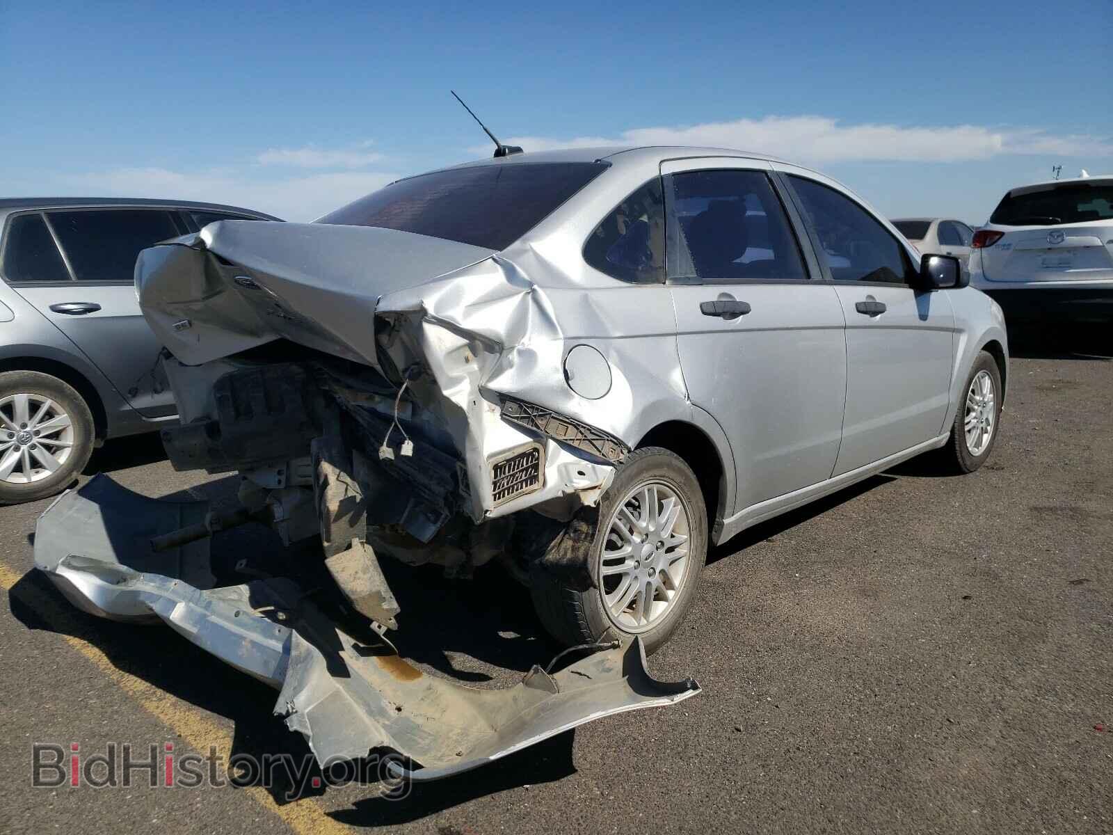 2009 FORD FOCUS - VIN: 1FAHP35N59W183657 - Photo 4